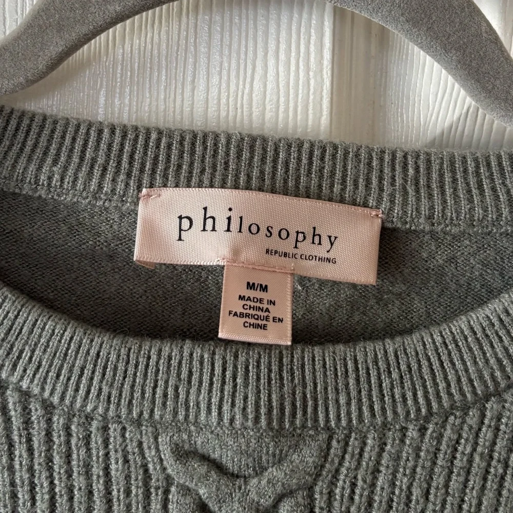Philosophy Grey Sweater Size Medium - Picture 5 of 6
